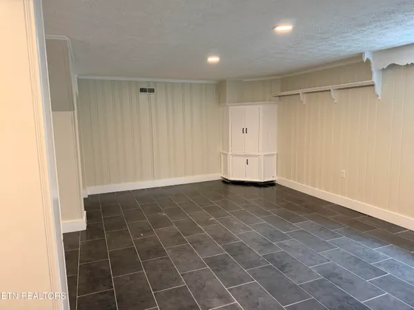 $525,000 | 4207 Holston Hills Road, Knoxville, TN 37914