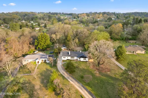 $525,000 | 4207 Holston Hills Road, Knoxville, TN 37914