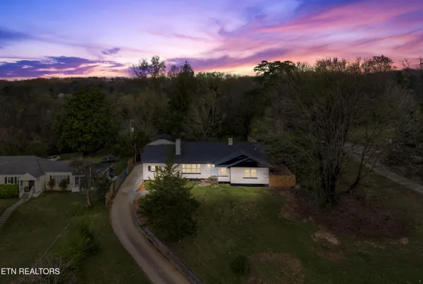 $525,000 | 4207 Holston Hills Road, Knoxville, TN 37914