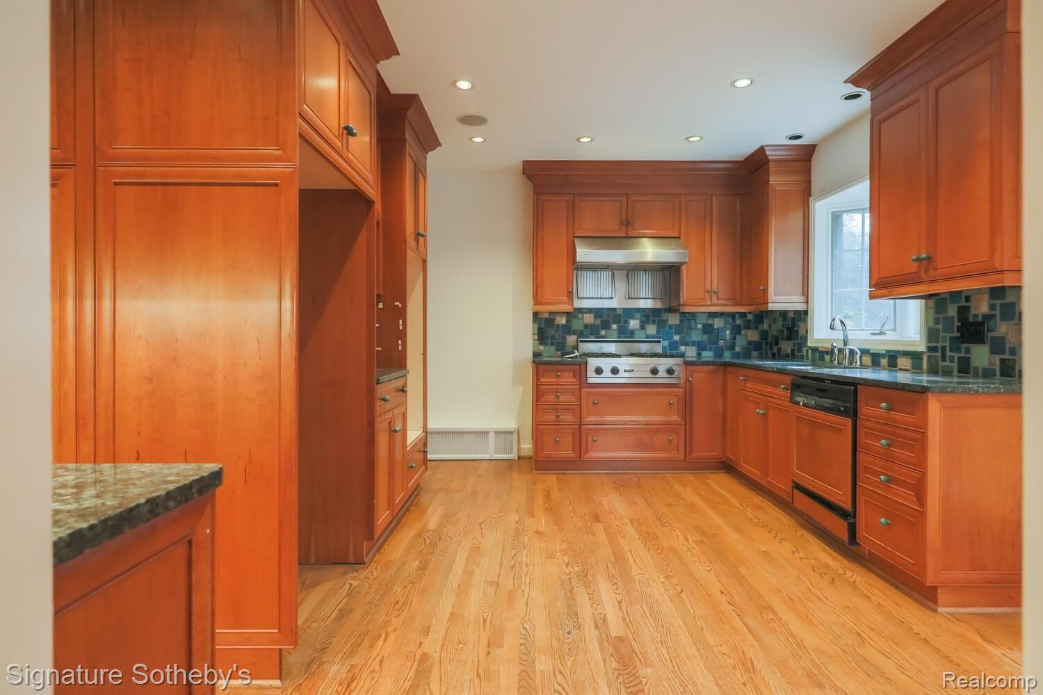 491 Lincoln Road Grosse Pointe, MI 48230 - Photo 21 of 45 491 Lincoln Rd Grosse Pointe-large-011-015-untitled 11 of 45-1500x1000-72dpi.jpg