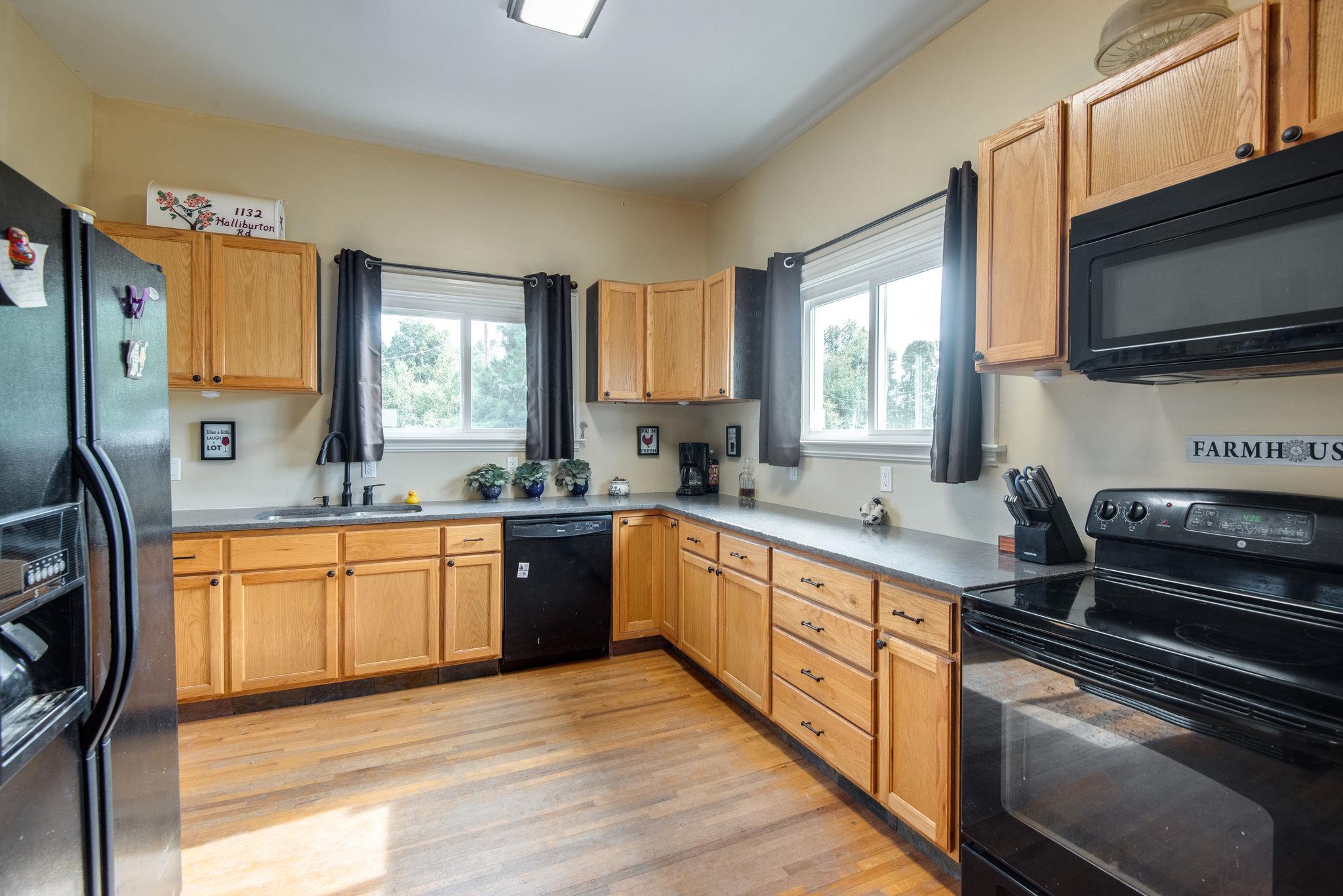 1132 Halliburton Road Vanleer, TN 37181 - Photo 11 of 30 Gallery Image 11