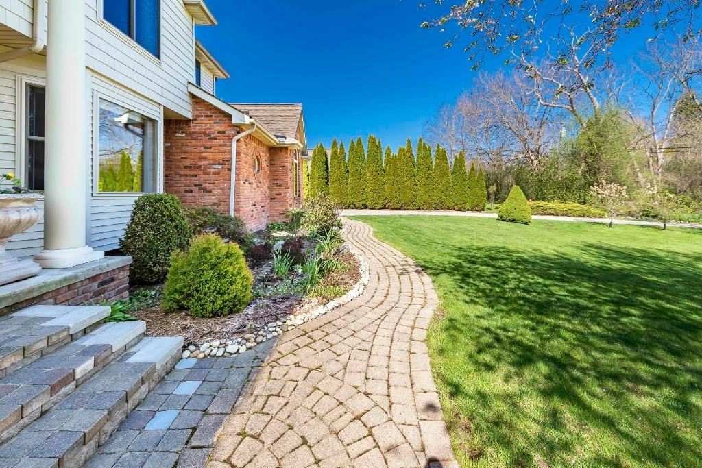 37211 Howard Road Farmington Hills, MI 48331 - Photo 4 of 83 Photo 4