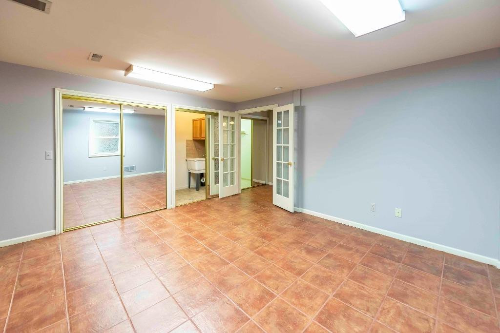 37211 Howard Road Farmington Hills, MI 48331 - Photo 51 of 83 Photo 51