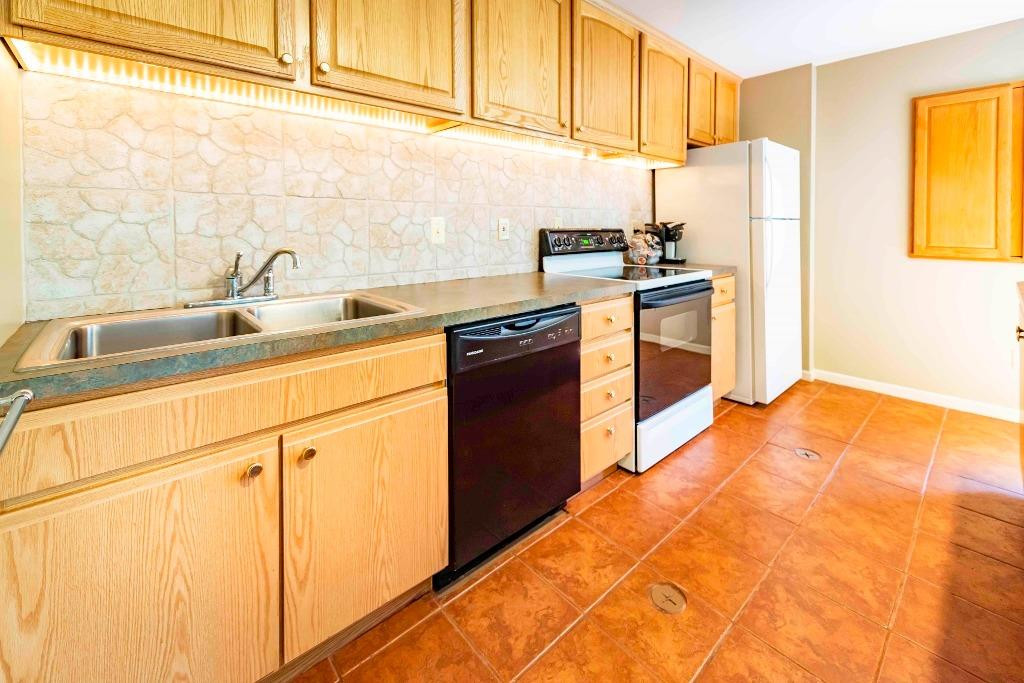 37211 Howard Road Farmington Hills, MI 48331 - Photo 56 of 83 Photo 56