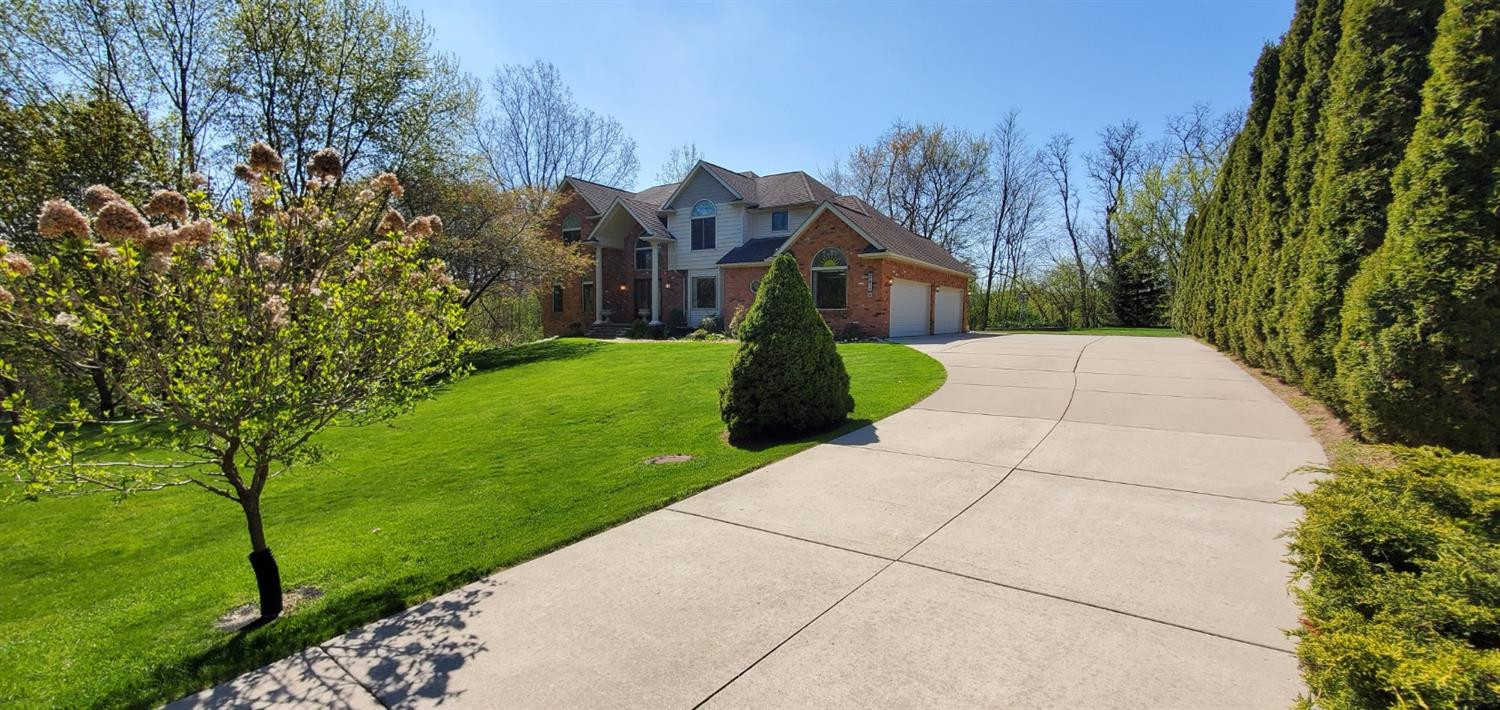 37211 Howard Road Farmington Hills, MI 48331 - Photo 82 of 83 View of house up concrete entrance drive