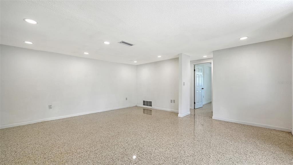 6711 South Lockwood Ridge Road Sarasota, FL 34231 - Photo 15 of 62 Gallery Image 15