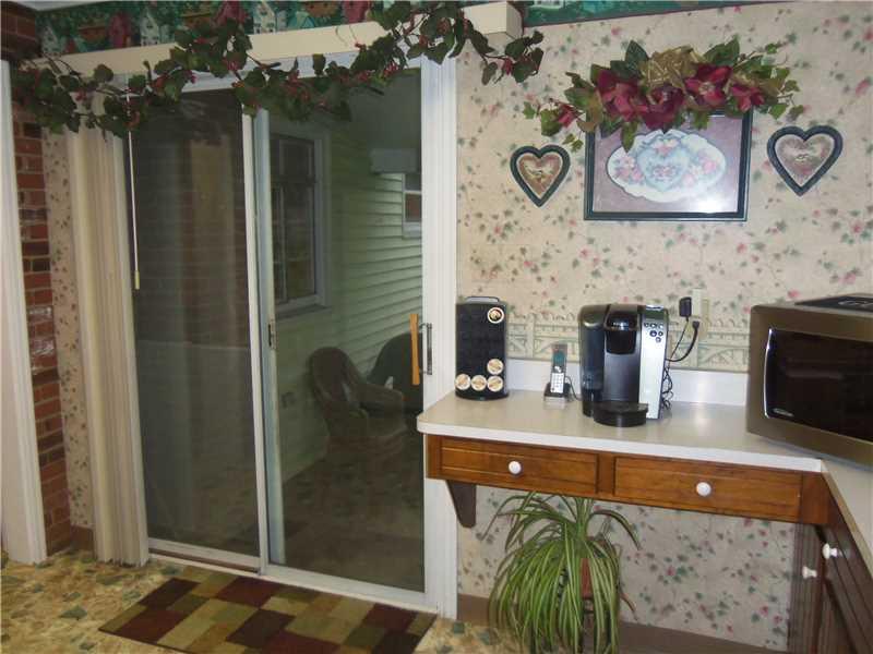 142 Pine Run Church Road Apollo, PA 15613 - Photo 14 of 21 Kitchen.