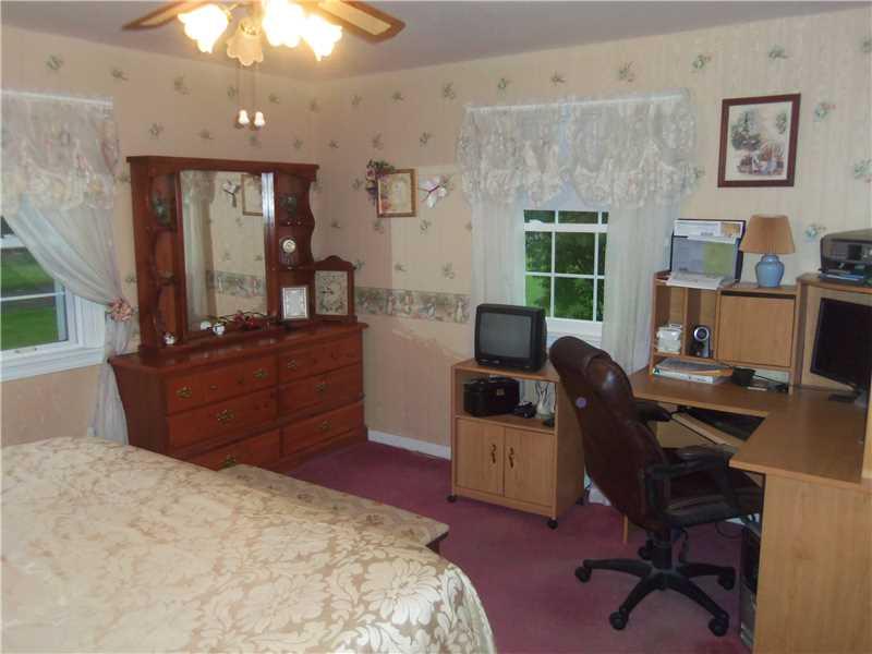 142 Pine Run Church Road Apollo, PA 15613 - Photo 17 of 21 Bedroom.