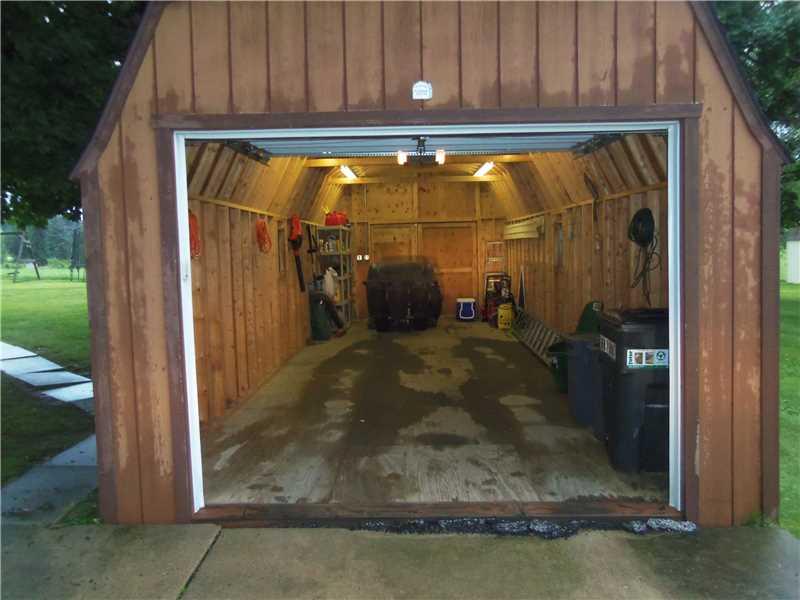 142 Pine Run Church Road Apollo, PA 15613 - Photo 4 of 21 Parking Lot/Garage.