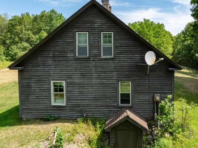 $445,000 | 337 Hatch Road, Jackson, ME 04921