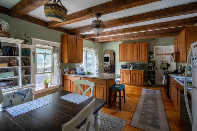 $445,000 | 337 Hatch Road, Jackson, ME 04921