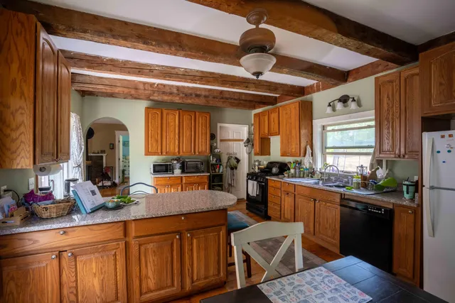 $445,000 | 337 Hatch Road, Jackson, ME 04921