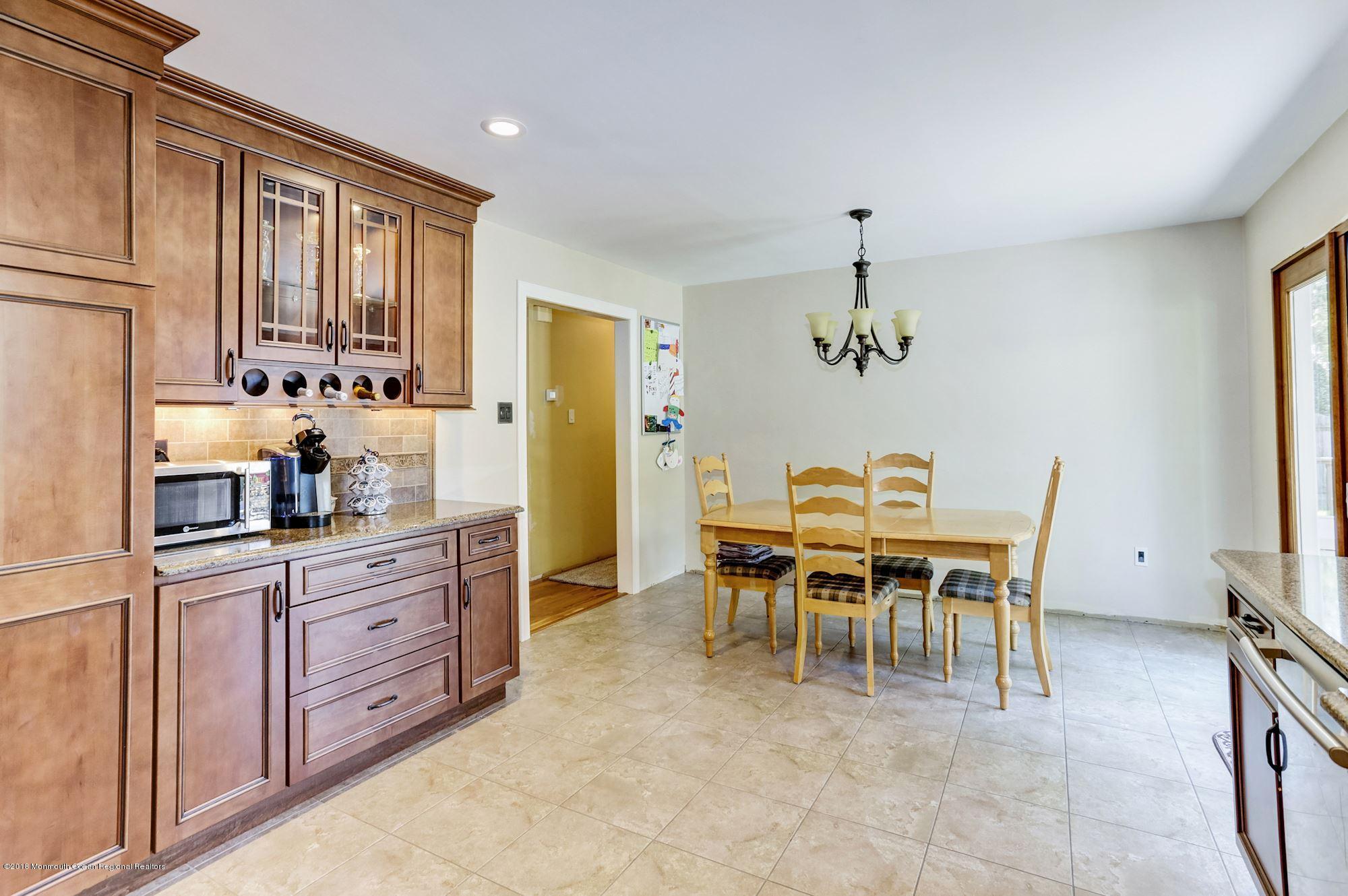 669 Windsor Road Brick, NJ 08723 - Photo 15 of 25 038_669_Windsor_Rd_236703_351812