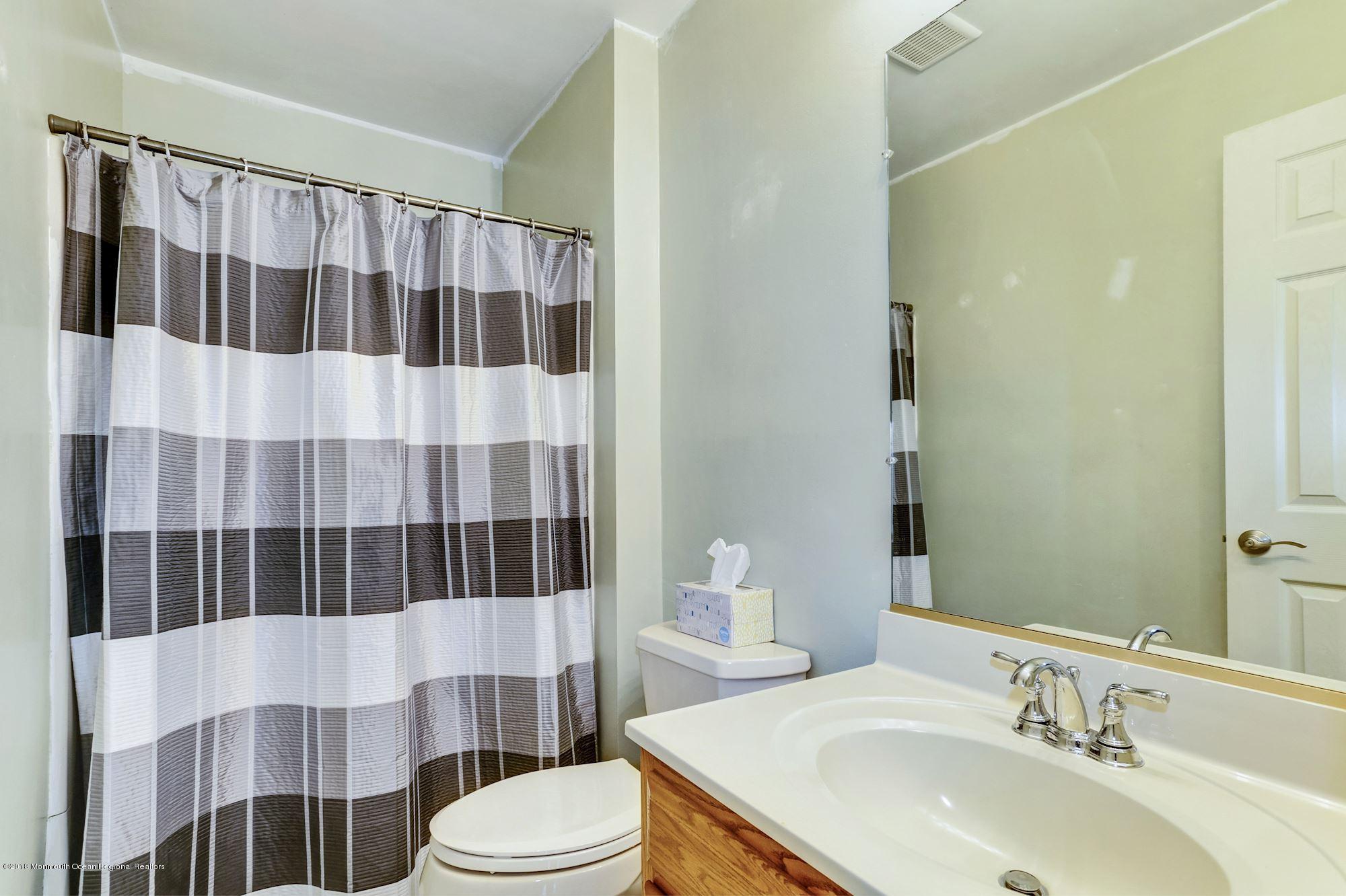669 Windsor Road Brick, NJ 08723 - Photo 19 of 25 056_669_Windsor_Rd_236703_351812