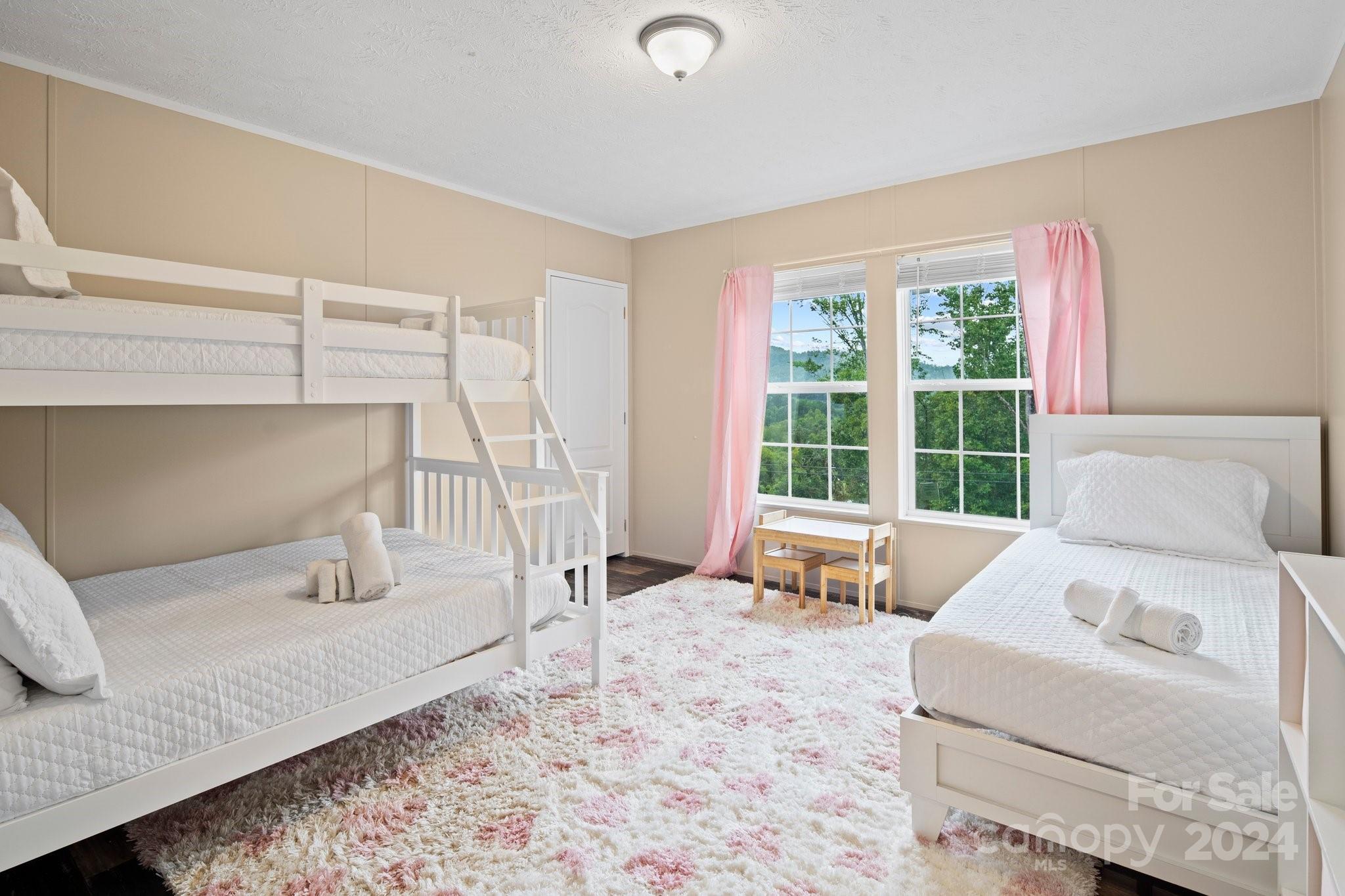 112 Cook Road Hot Springs, NC 28743 - Photo 33 of 37 Gallery Image 33