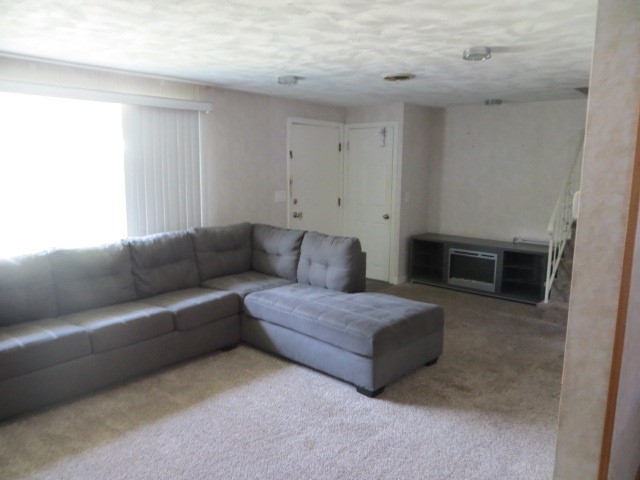21 Serrel Sweet Road Johnston, RI 02919 - Photo 12 of 17 Gallery Image 12