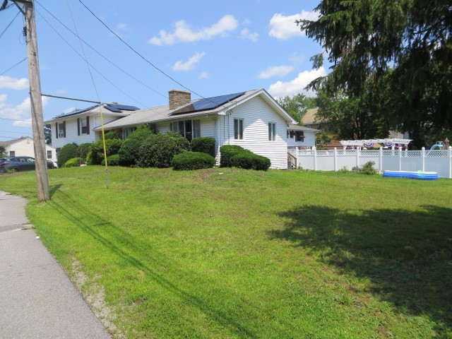 21 Serrel Sweet Road Johnston, RI 02919 - Photo 3 of 17 Gallery Image 3