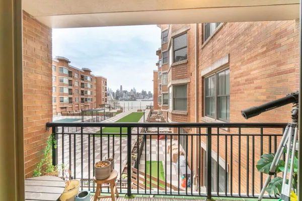 $4,900 | 22 Ave At Port Imperial, Unit 222, West New York, NJ 07093