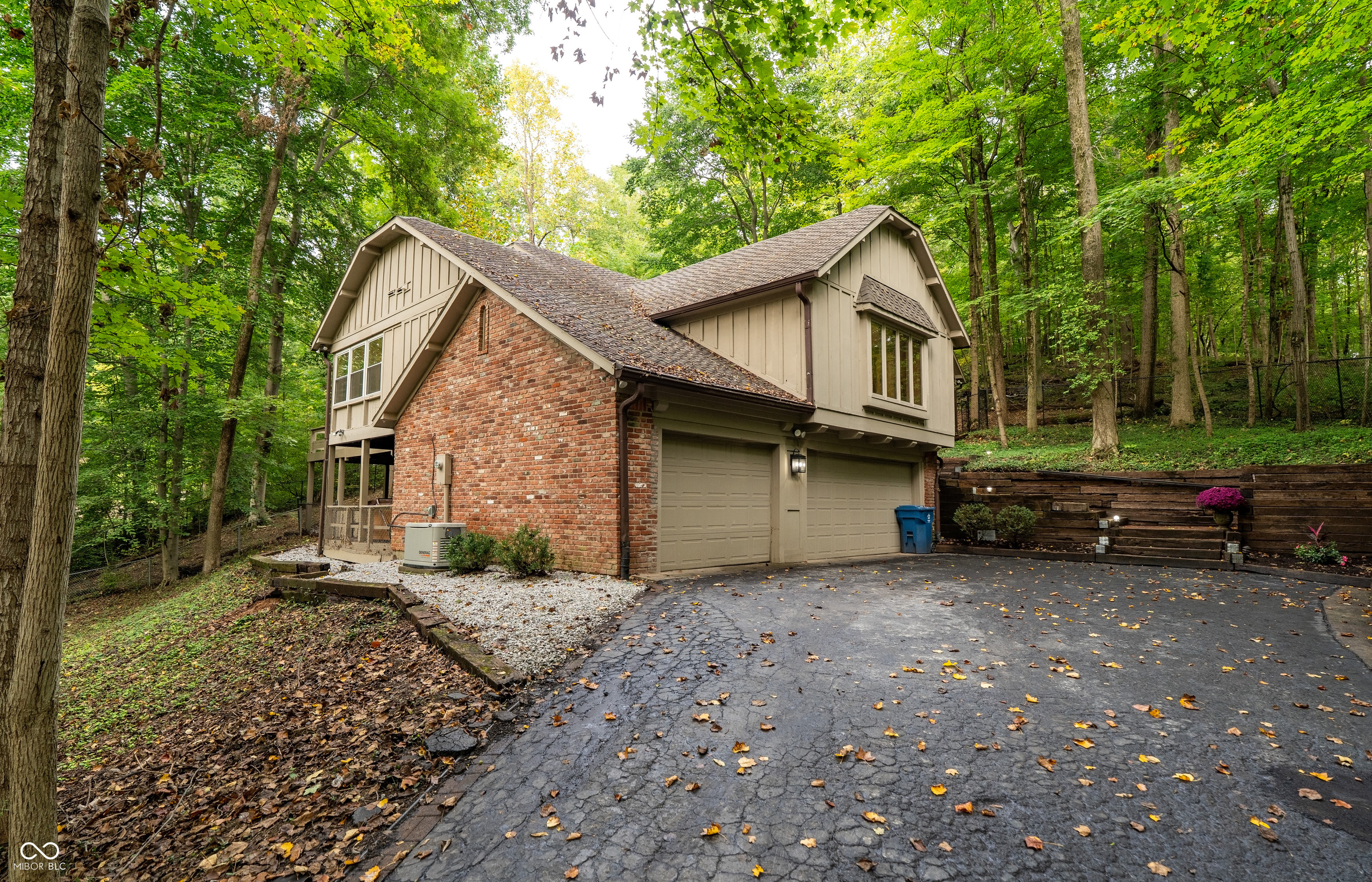 6235 Johnson Road Indianapolis, IN 46220 - Photo 17 of 73 Gallery Image 17