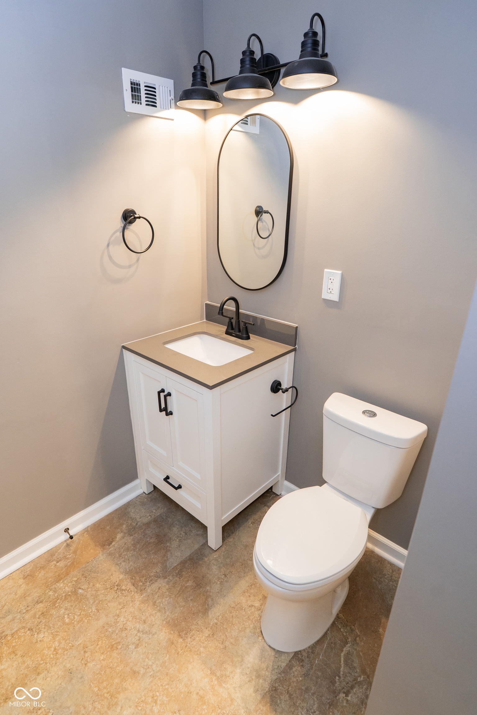 6235 Johnson Road Indianapolis, IN 46220 - Photo 40 of 73 Gallery Image 40