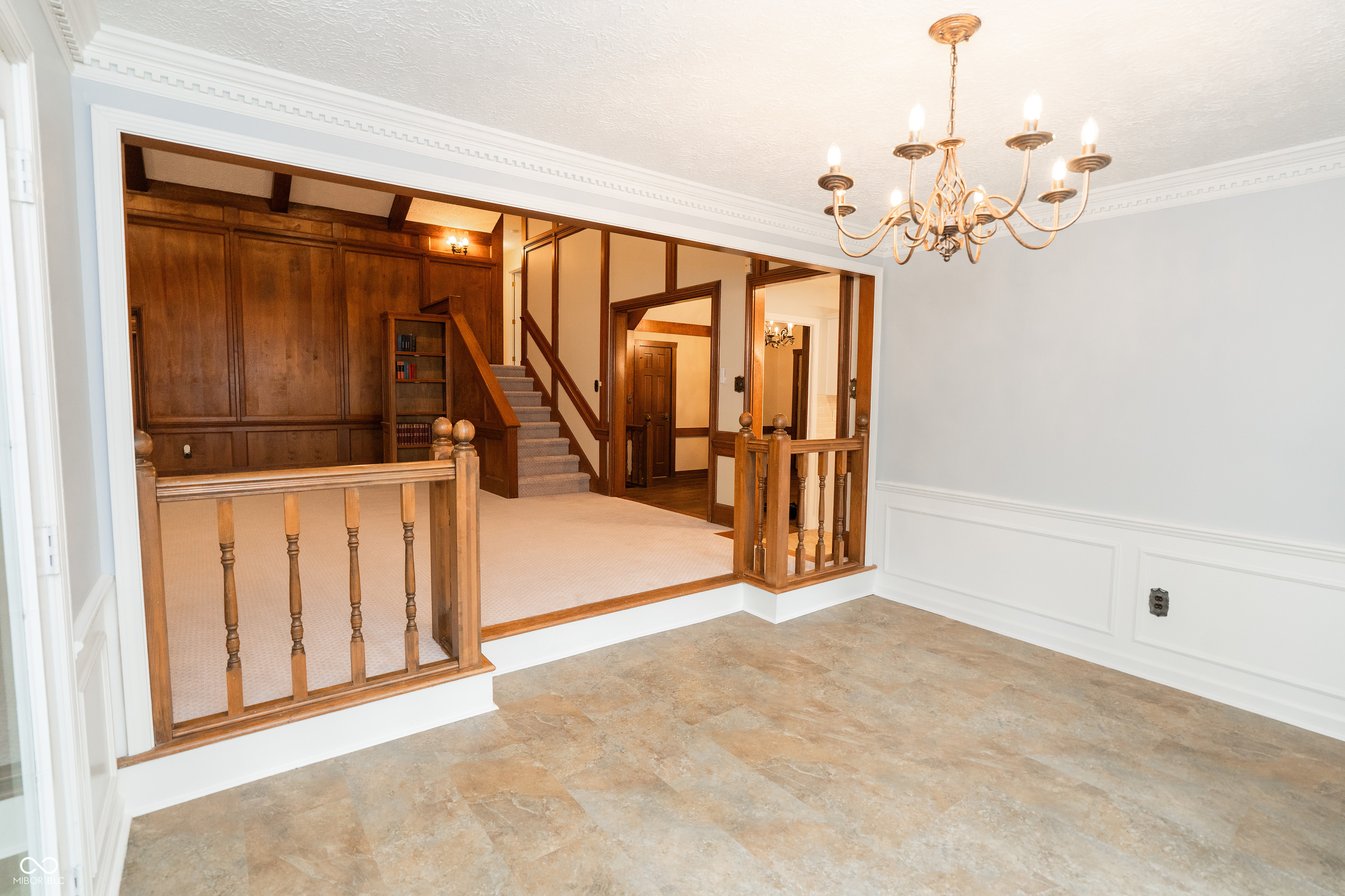 6235 Johnson Road Indianapolis, IN 46220 - Photo 5 of 73 Gallery Image 5