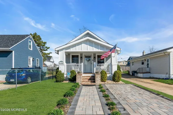 $875,000 | 724 19th Avenue, Lake Como, NJ 07719