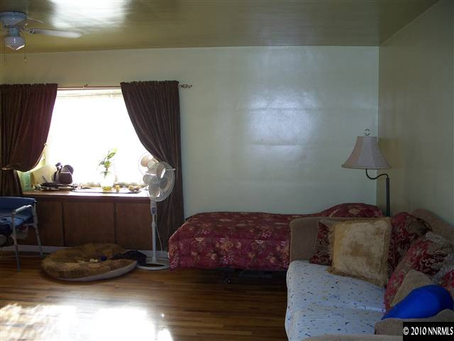 1870 Helena Avenue Reno, NV 89512 - Photo 4 of 13 Photo 4
