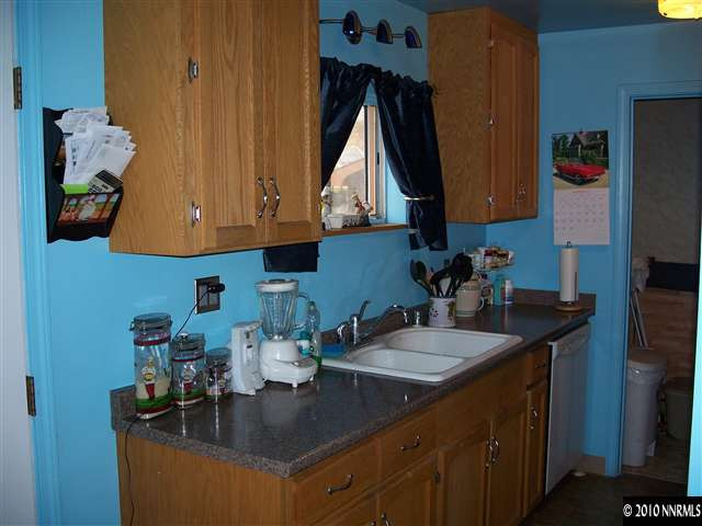 1870 Helena Avenue Reno, NV 89512 - Photo 5 of 13 Photo 5