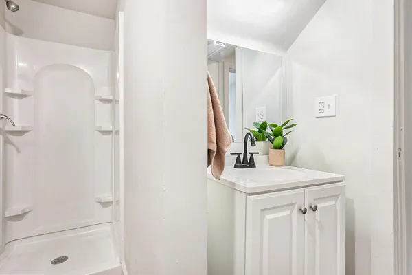 $649,900 | 415 West Walnut Street, Kalamazoo, MI 49007