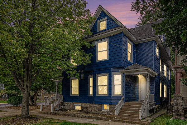 $649,900 | 415 West Walnut Street, Kalamazoo, MI 49007