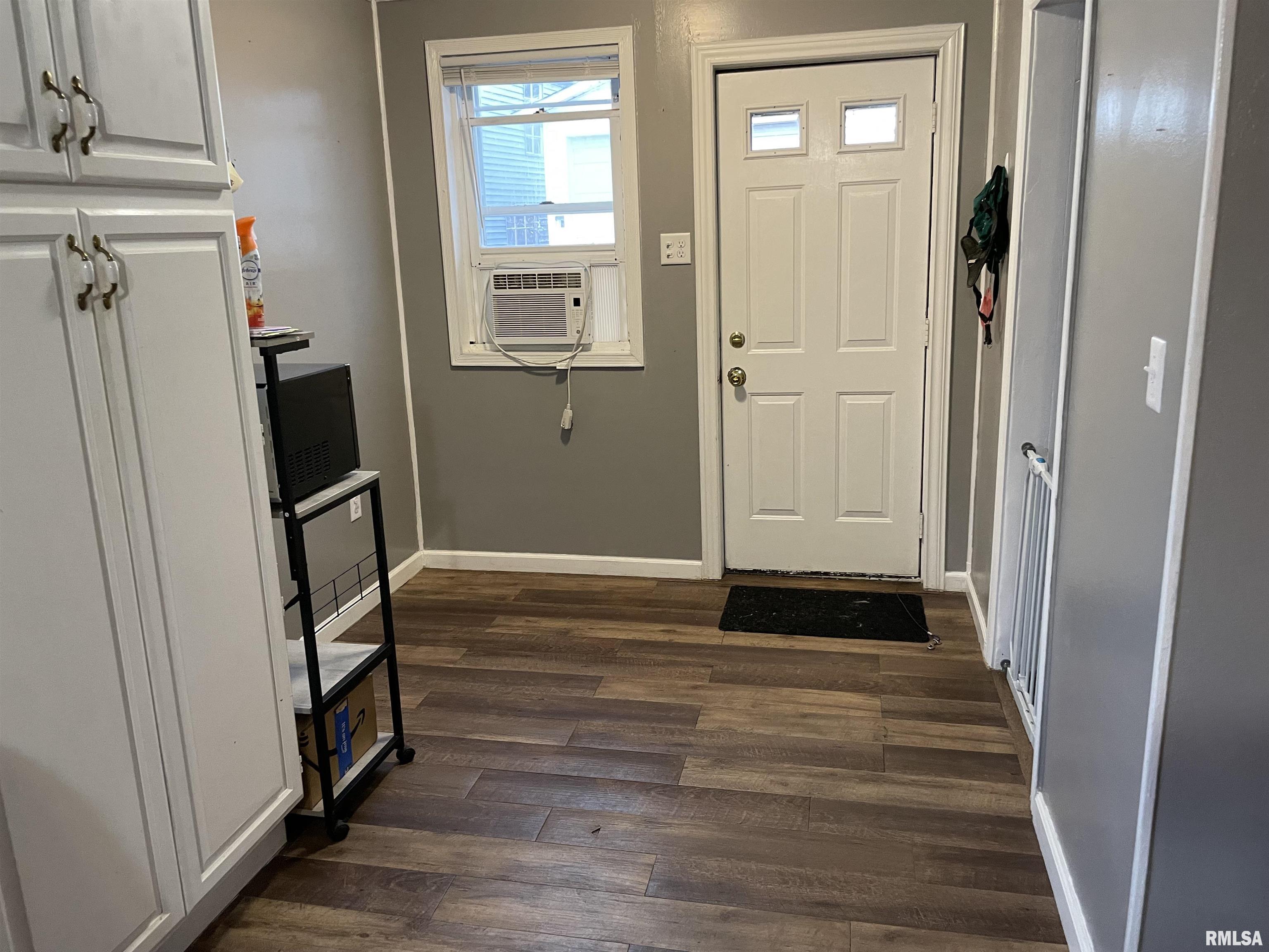 215 Craig Road Marquette Heights, IL 61554 - Photo 5 of 18 Gallery Image 5
