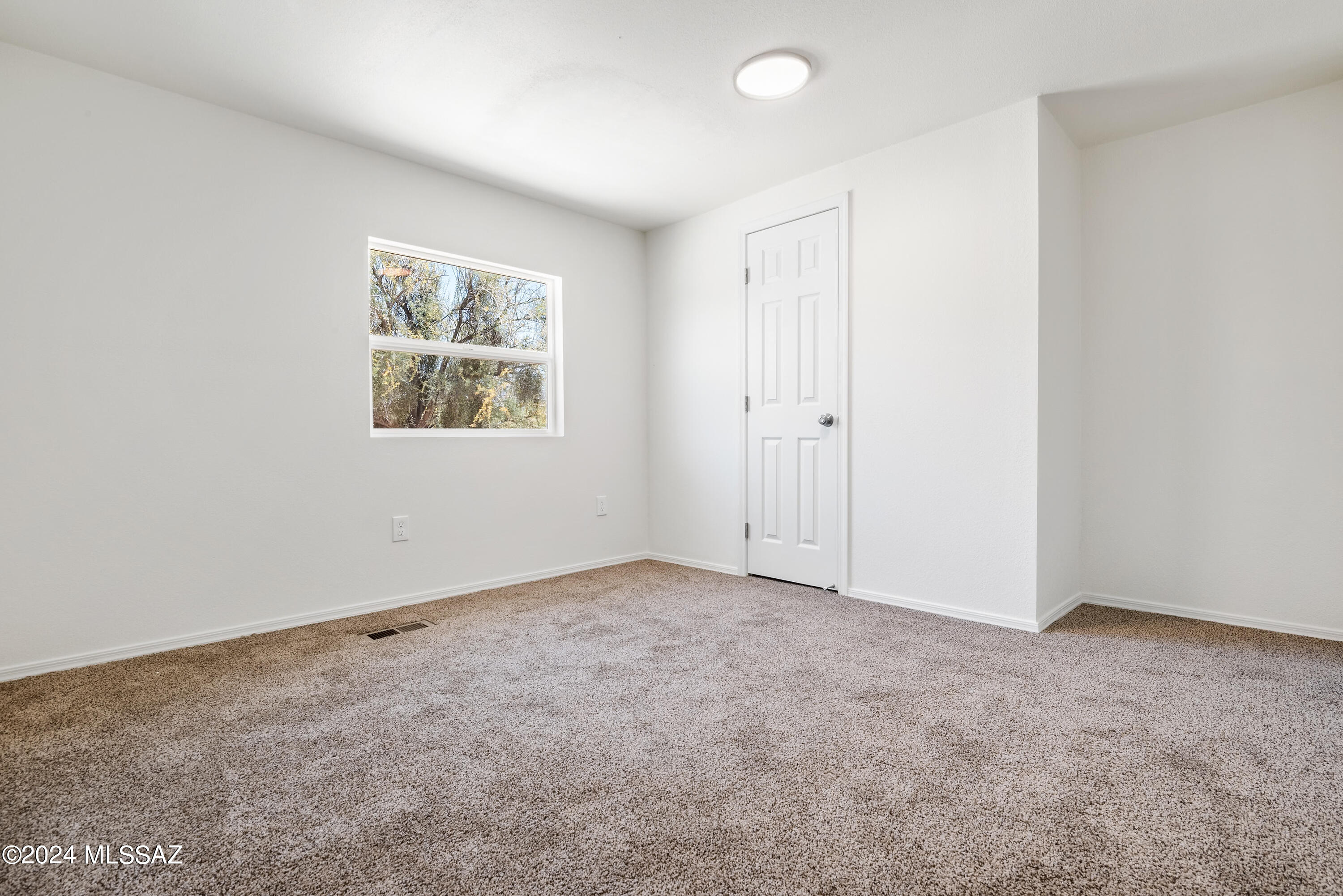 11510 West Ina Road Tucson, AZ 85743 - Photo 15 of 34 Gallery Image 15