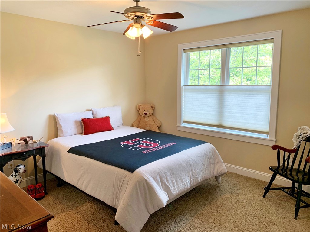 31300 Pinetree Road Cleveland, OH 44124 - Photo 26 of 35