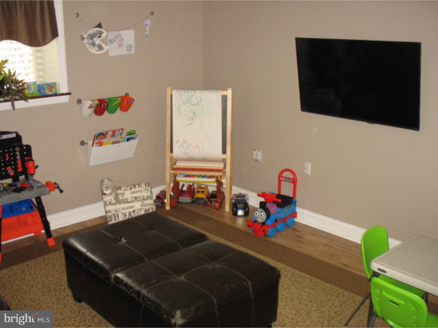 815 Garden Road Warminster, PA 18974 - Photo 18 of 23 Family Room