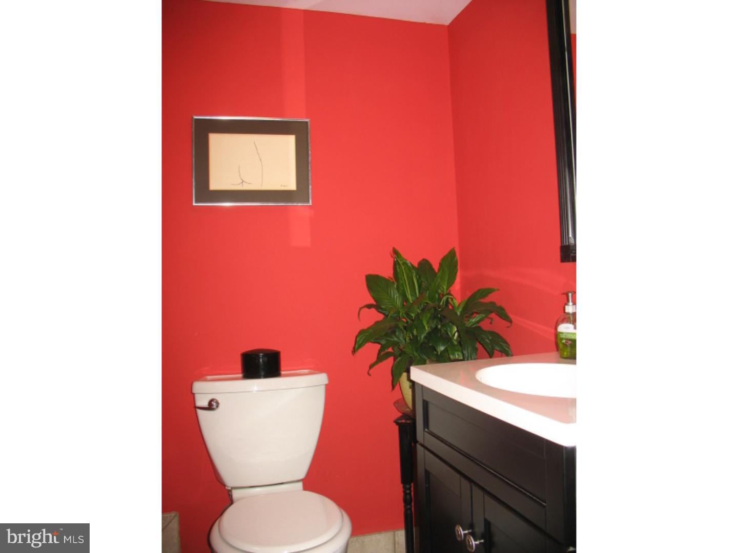 815 Garden Road Warminster, PA 18974 - Photo 20 of 23 Bathroom