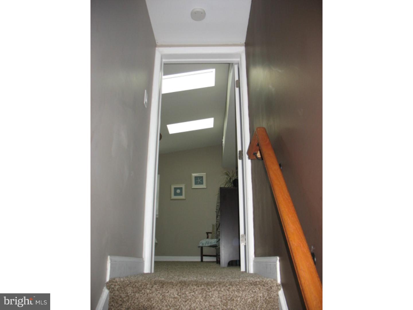 815 Garden Road Warminster, PA 18974 - Photo 8 of 23 Gallery Image 8