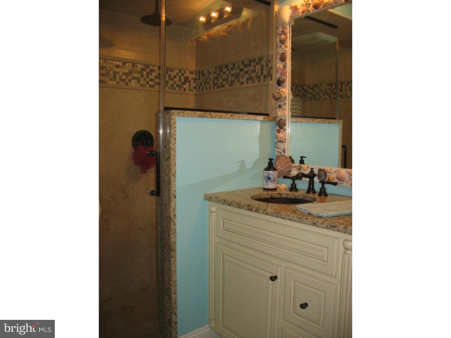 815 Garden Road Warminster, PA 18974 - Photo 10 of 23 Bathroom