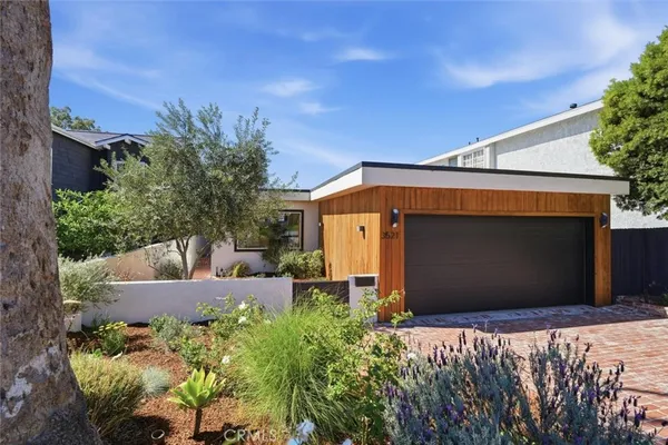 $2,975,000 | 3521 Pine Avenue, Manhattan Beach, CA 90266