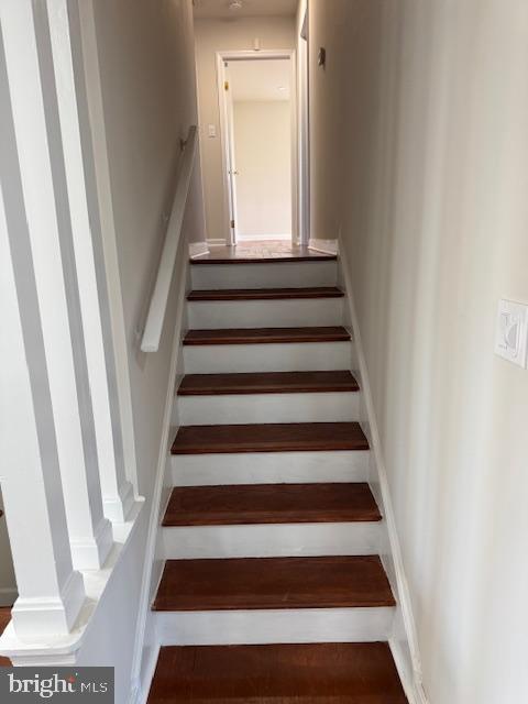 9507 Fort Foote Road Fort Washington, MD 20744 - Photo 29 of 50 Six steps up to three bedrooms and two baths