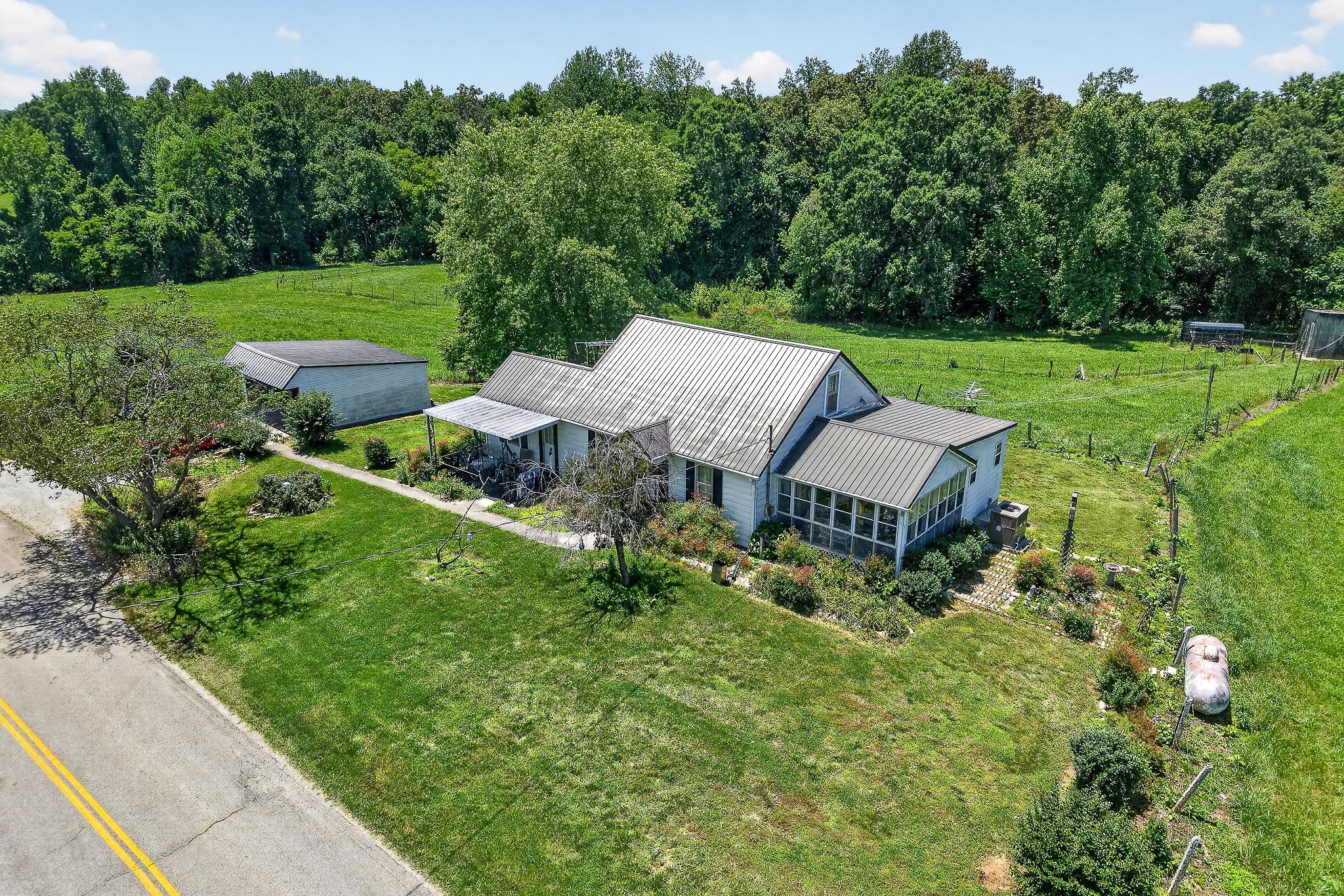 2531 Old Well Road Morrison, TN 37357 - Photo 36 of 63
