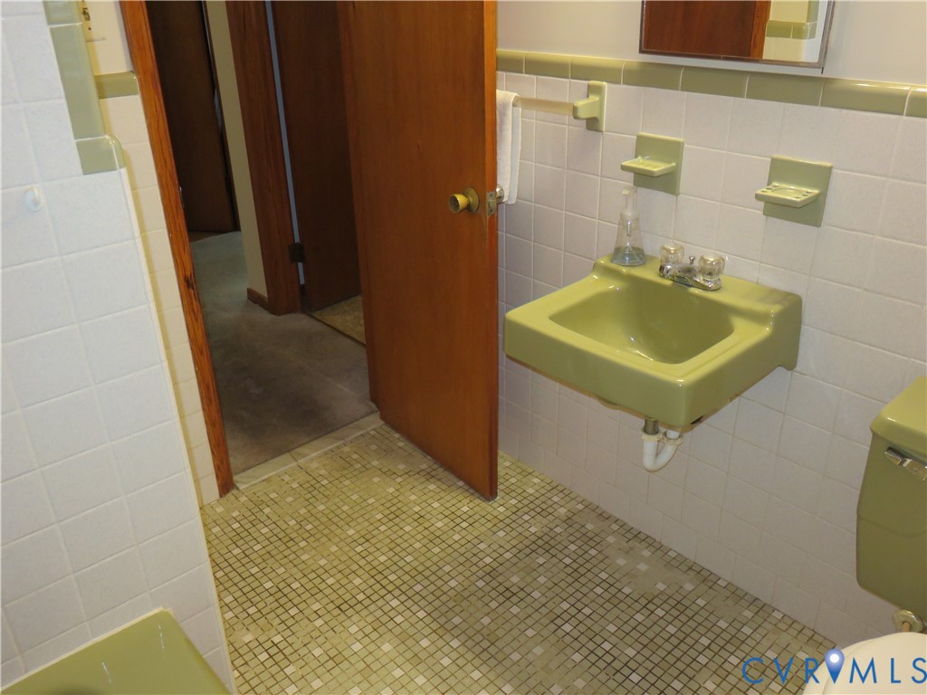 9072 Atlee Road Mechanicsville, VA 23116 - Photo 26 of 34 Gallery Image 26