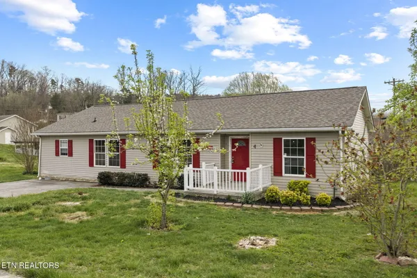 $259,900 | 902 Oak Village Court, Dandridge, TN 37725
