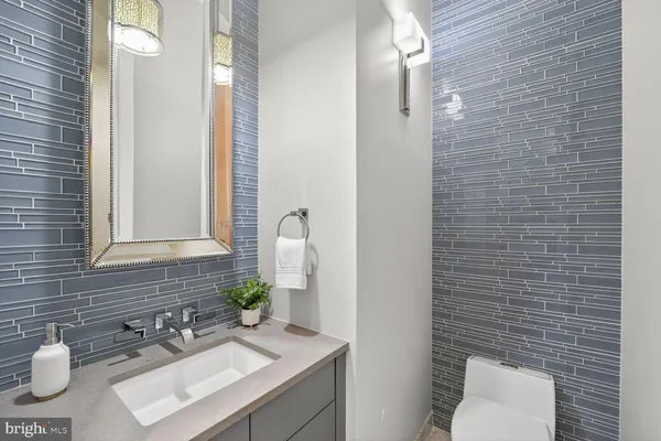 $3,499,000 | 4964 Eskridge Terrace Northwest, Washington, DC 20016