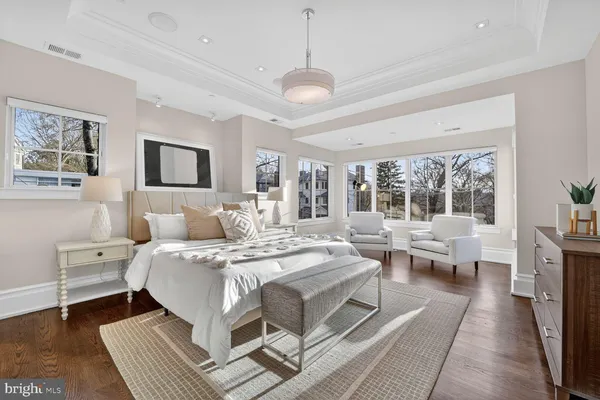 $3,499,000 | 4964 Eskridge Terrace Northwest, Washington, DC 20016