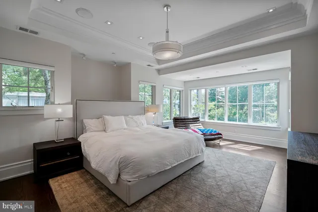 $3,650,000 | 4964 Eskridge Terrace Northwest, Washington, DC 20016