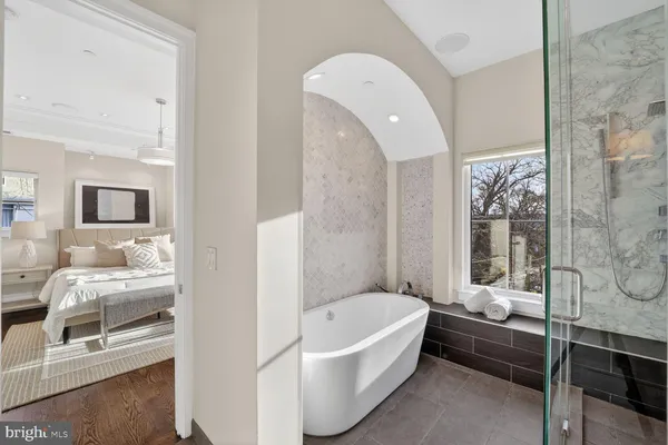 $3,499,000 | 4964 Eskridge Terrace Northwest, Washington, DC 20016