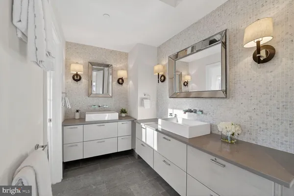 $3,499,000 | 4964 Eskridge Terrace Northwest, Washington, DC 20016