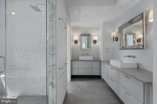 $3,650,000 | 4964 Eskridge Terrace Northwest, Washington, DC 20016