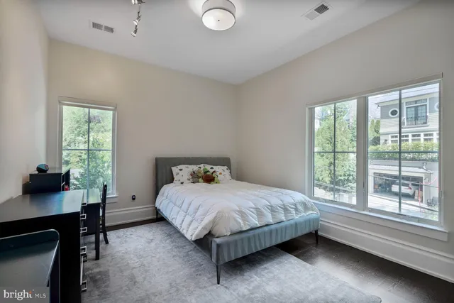 $3,650,000 | 4964 Eskridge Terrace Northwest, Washington, DC 20016