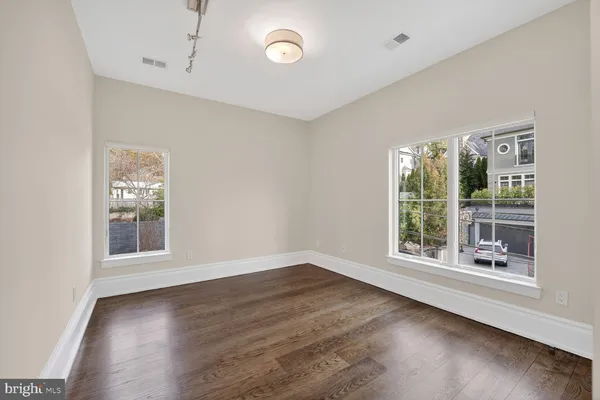 $3,499,000 | 4964 Eskridge Terrace Northwest, Washington, DC 20016